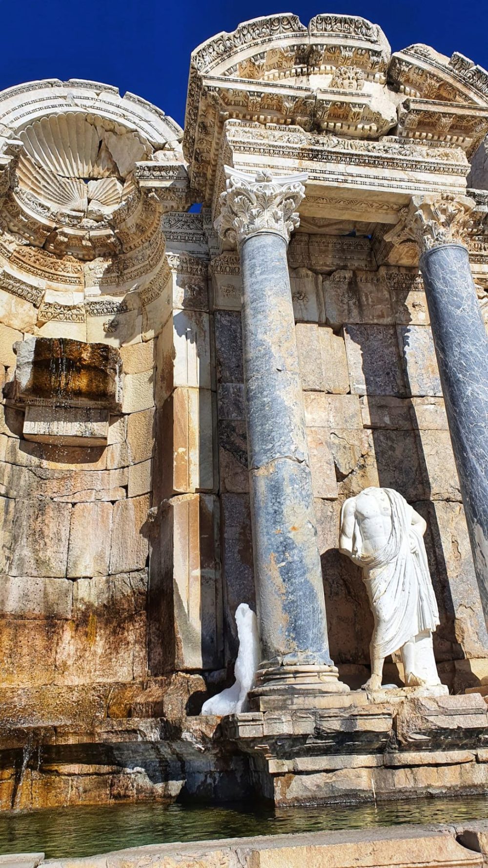 Sagalassos funkcjonująca fontanna Antoninów